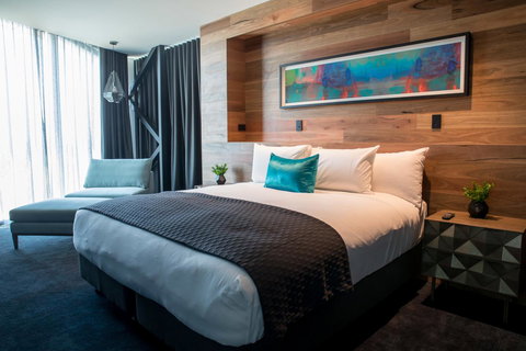 Eatons Hill Hotel - Tourism Caloundra 24