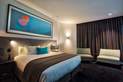 Eatons Hill Hotel - Tourism Caloundra 12