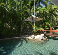 Seascape Holidays - Coral Apartments - Tourism Caloundra
