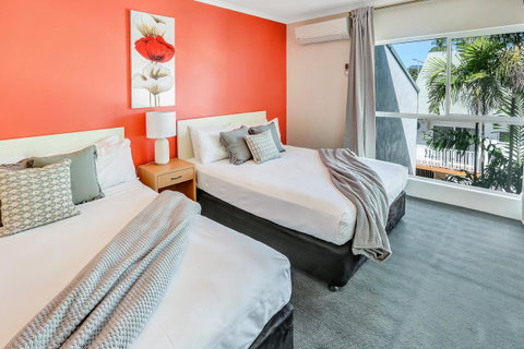 Coral Tree Inn - Tourism Caloundra 23