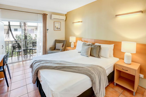 Coral Tree Inn - Tourism Caloundra 13