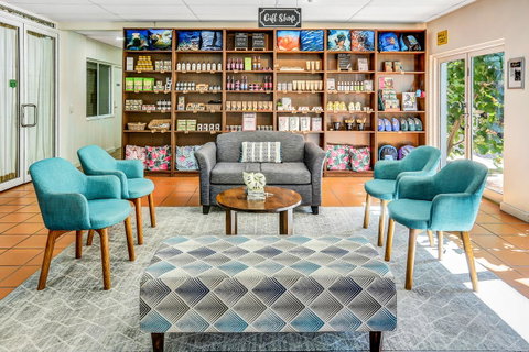 Coral Tree Inn - Tourism Caloundra 7