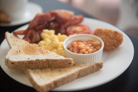 Coral Tree Inn - Tourism Caloundra 38