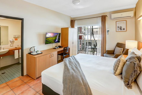 Coral Tree Inn - Tourism Caloundra 20