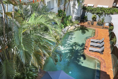 Coral Tree Inn - Tourism Caloundra 18