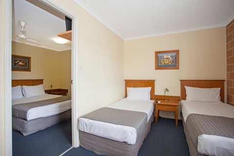 Windmill Motel & Events Centre - Tourism Caloundra 3