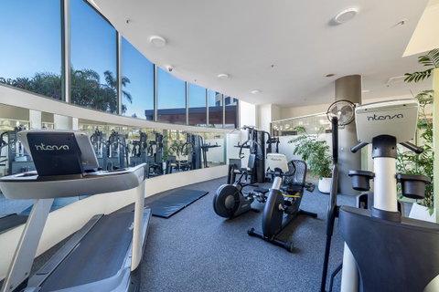 The Meriton Apartments On Main Beach - Tourism Caloundra 30