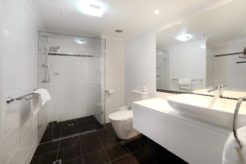 The Meriton Apartments On Main Beach - Tourism Caloundra 19
