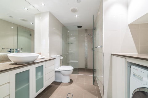 The Meriton Apartments On Main Beach - Tourism Caloundra 18