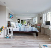Private guest suite high on Currumbin hill