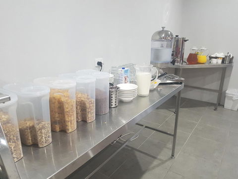 YAL Cairns - A Motel That Makes A Difference - Tourism Caloundra 16