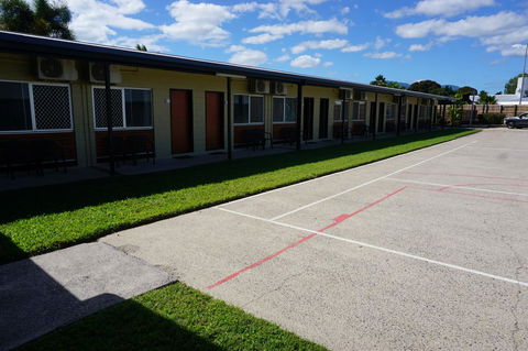 YAL Cairns - A Motel That Makes A Difference - Tourism Caloundra 41