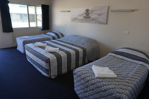 YAL Cairns - A Motel That Makes A Difference - Tourism Caloundra 1