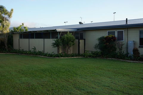 YAL Cairns - A Motel That Makes A Difference - Tourism Caloundra 44