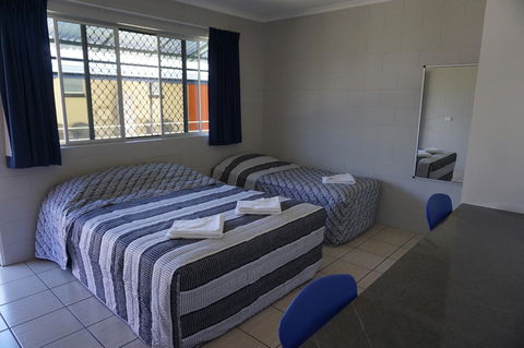 YAL Cairns - A Motel That Makes A Difference - Tourism Caloundra 30