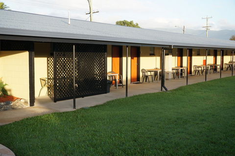 YAL Cairns - A Motel That Makes A Difference - Tourism Caloundra 38