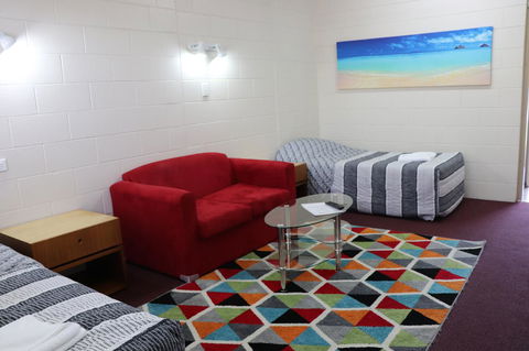YAL Cairns - A Motel That Makes A Difference - Tourism Caloundra 18