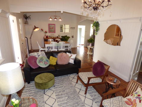 Lilly Pilly House - Tourism Caloundra 3