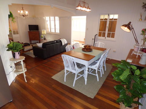 Lilly Pilly House - Tourism Caloundra 4