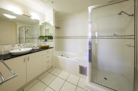 Jack And Newell Holiday Apartments - Tourism Caloundra 29