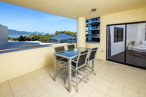 Jack And Newell Holiday Apartments - Tourism Caloundra 41