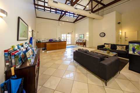 Jack And Newell Holiday Apartments - Tourism Caloundra 18