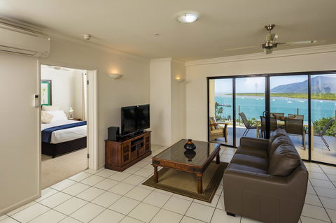 Jack And Newell Holiday Apartments - Tourism Caloundra 36