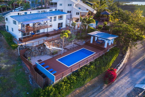 Nautilus On The Hill - Airlie Beach - Tourism Caloundra 13