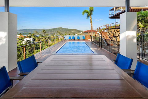 Nautilus On The Hill - Airlie Beach - Tourism Caloundra 21