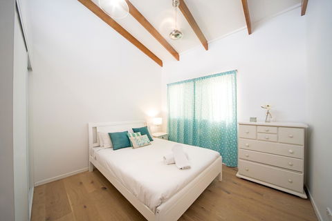 Nautilus On The Hill - Airlie Beach - Tourism Caloundra 6
