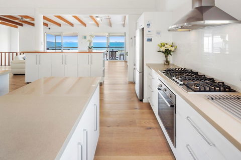 Nautilus On The Hill - Airlie Beach - Tourism Caloundra 28