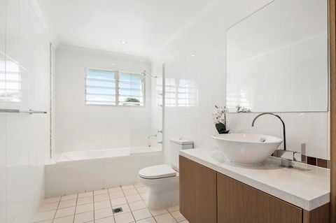 Nautilus On The Hill - Airlie Beach - Tourism Caloundra 24