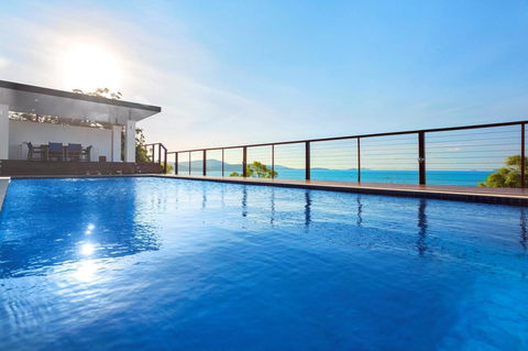 Nautilus On The Hill - Airlie Beach - Tourism Caloundra 31