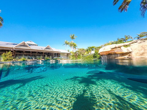 Cairns Colonial Club Resort - Tourism Caloundra 0