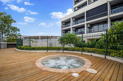 Sunshine Tower Hotel - Tourism Caloundra 13