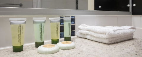 Sunshine Tower Hotel - Tourism Caloundra 14