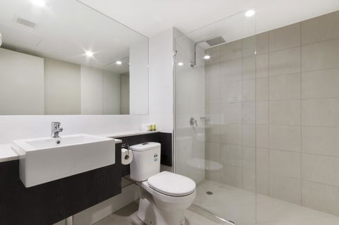 Sunshine Tower Hotel - Tourism Caloundra 16