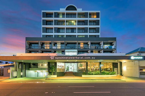 Sunshine Tower Hotel - Tourism Caloundra 4