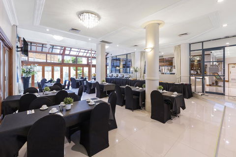 Hotel Diana - Tourism Caloundra 8
