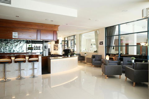 Hotel Diana - Tourism Caloundra 4