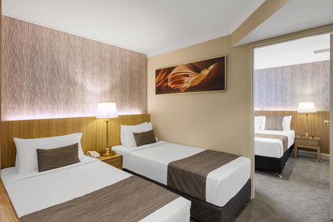 Hotel Diana - Tourism Caloundra 26