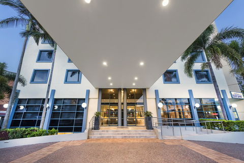 Hotel Diana - Tourism Caloundra 1
