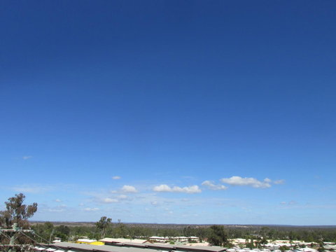 Monterey Apartments Moranbah - Tourism Caloundra 1
