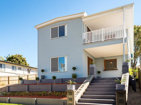 Briz Stays - Whites Road - Tourism Caloundra 7