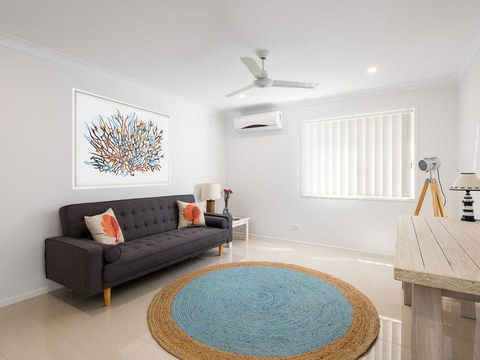 Briz Stays - Whites Road - Tourism Caloundra 3