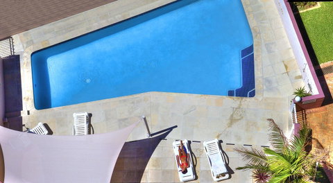 Narrowneck Court Holiday Apartments - Tourism Caloundra 43