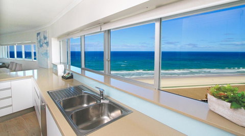 Narrowneck Court Holiday Apartments - Tourism Caloundra 5