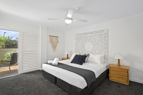 Narrowneck Court Holiday Apartments - Tourism Caloundra 21