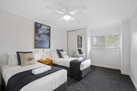 Narrowneck Court Holiday Apartments - Tourism Caloundra 6