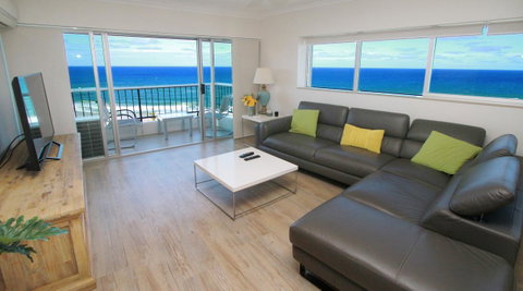 Narrowneck Court Holiday Apartments - Tourism Caloundra 0